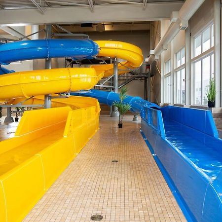 Pomeroy Inn & Suites Принс-Джордж Экстерьер фото